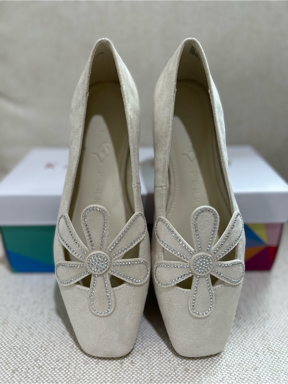 Katy Perry Evie Daisy Ballet Flat Cream Chalk Rhinestone Women’s Size 7 NIB